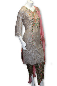 A02 Pakistani Indian Fine Design 3 Pcs Embroidered  Lawn Suit